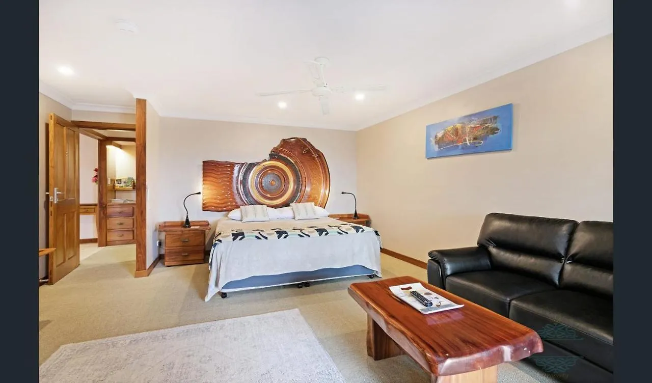 Artisan Spa Views 5 Bedrooms 4 Bathrooms Maleny Australien