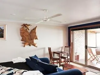 Artisan Spa Views 5 Bedrooms 4 Bathrooms Maleny Holiday home