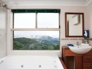 Vakantiehuis Artisan Spa Views 5 Bedrooms 4 Bathrooms Maleny